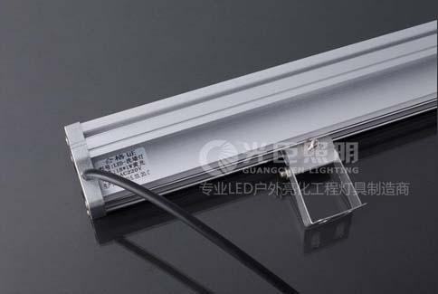 選擇24W大功率LED洗墻燈時(shí)要注意哪些？