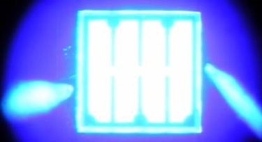 LED洗墻燈廠家跟您說(shuō)說(shuō)冷光源與熱光源