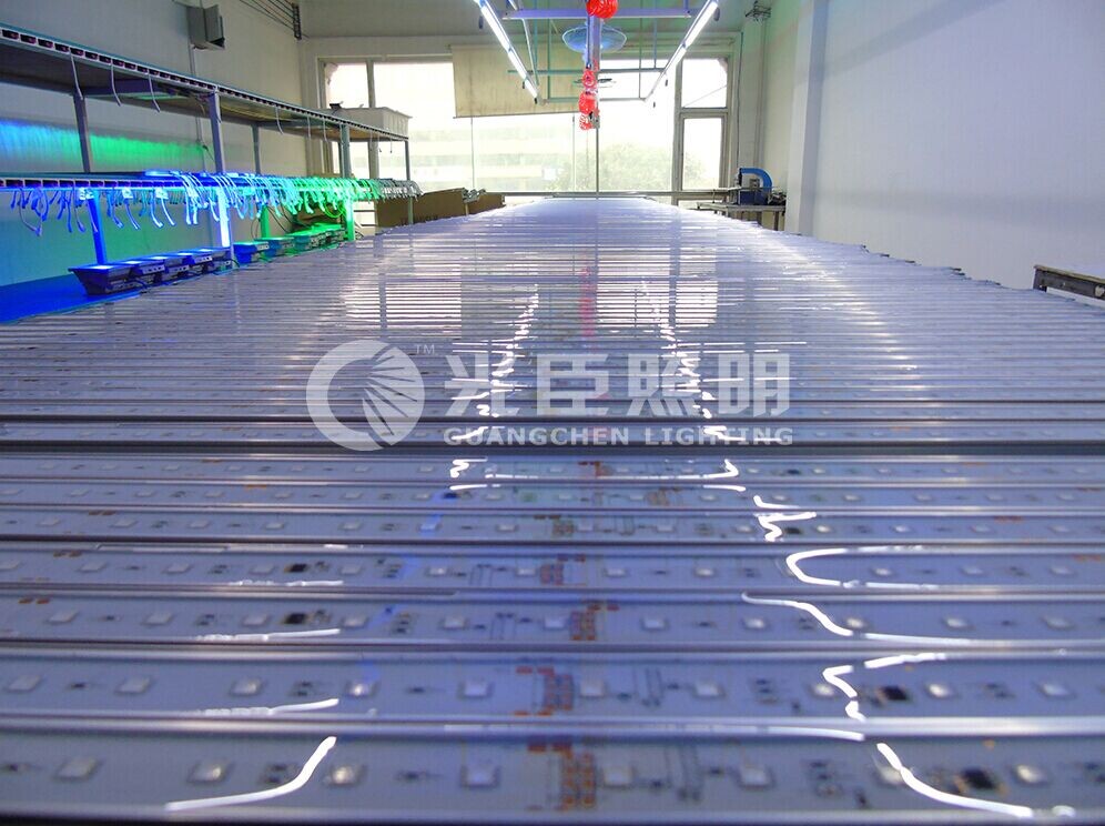 不懂LED線條燈的發(fā)光效率?光臣照明給您說(shuō)明白