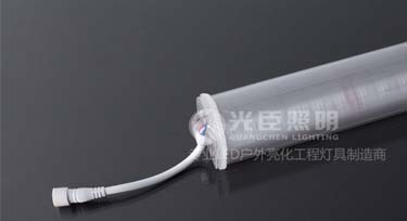 客戶深夜轉(zhuǎn)款訂購LED數(shù)碼管，執(zhí)著的精神感染著光臣!