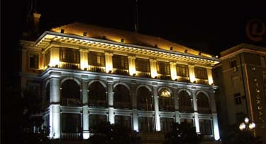 建筑的骨骼 柱子亮化該如何做?三個(gè)示例后馬上懂了！