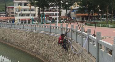 河堤亮化工程 LED數(shù)碼管買貴一點好很多!