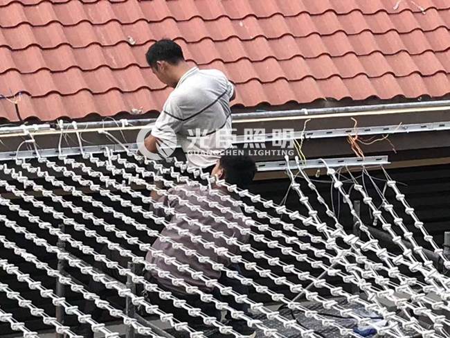 拉鋼絲點(diǎn)光源如何安裝?商業(yè)街天幕亮化